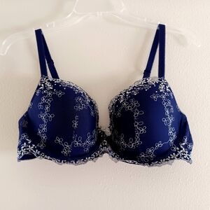 Victoria's Secret Embroidered Bra, Size 38C